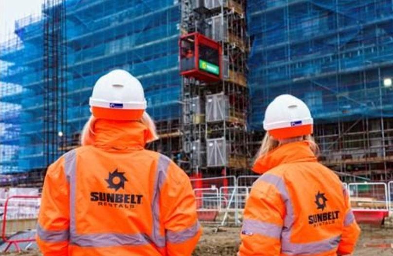 How to Cut Fuel, Emissions and Generator Runtime Across Multiple Cranes and Hoists on a Single Construction Site